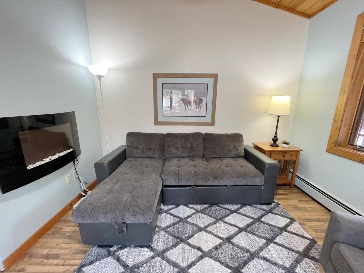 וודלנד פארק Cabin A Suite Bed And Breakfast מראה חיצוני תמונה